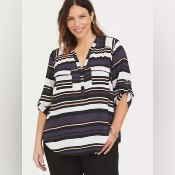 Torrid Curve Tops - Torrid Size: 4 Harper Georgette 3/4 Sleeves Blouse grey/pink/black